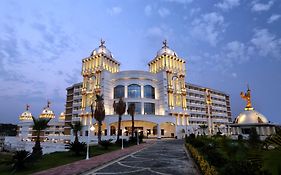 Oz Hotels Sui